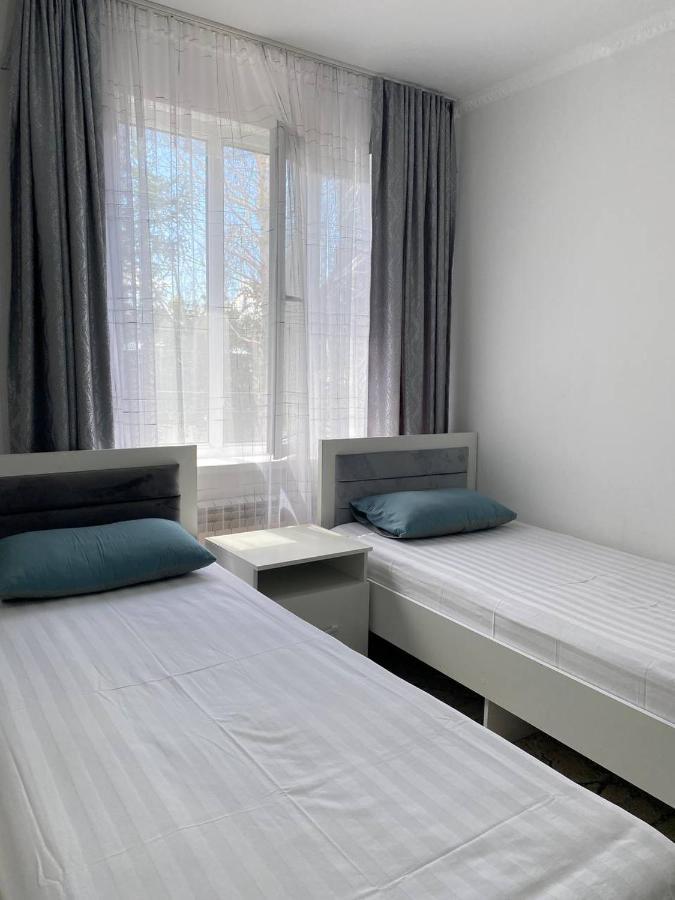 Bed and breakfast Karakol-Guest Extérieur photo